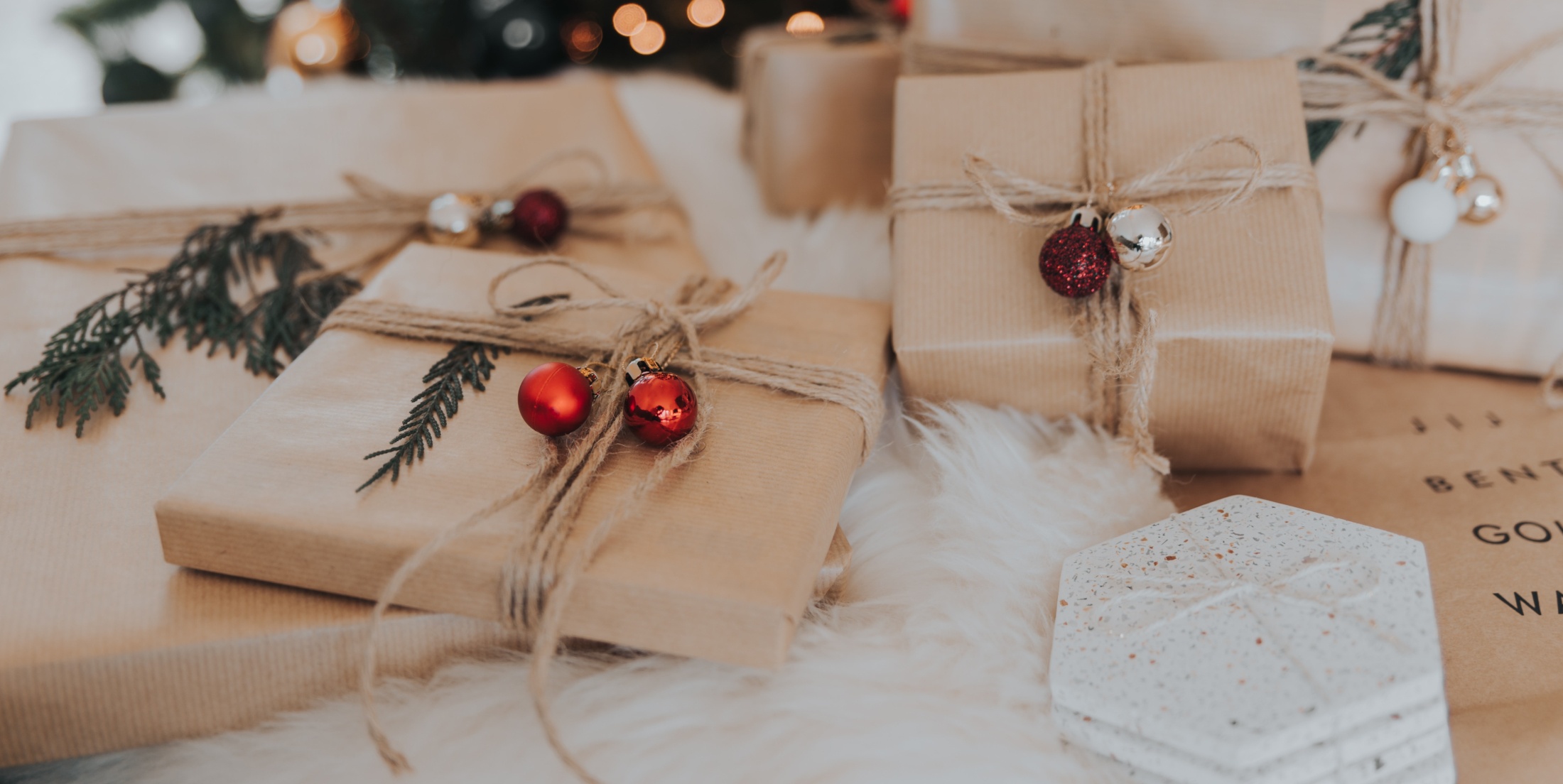 Christmas gift ideas for students who want to learn English